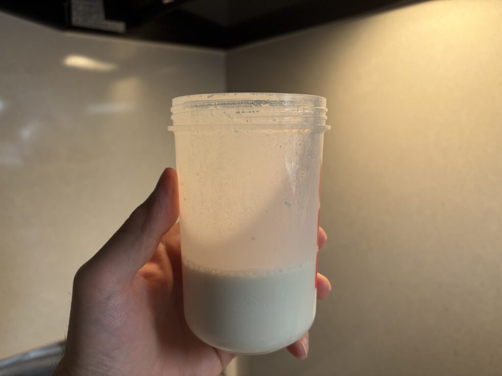 ビーレジェンド ソイプロテイン ミルキー風味を牛乳150mlで作った状態