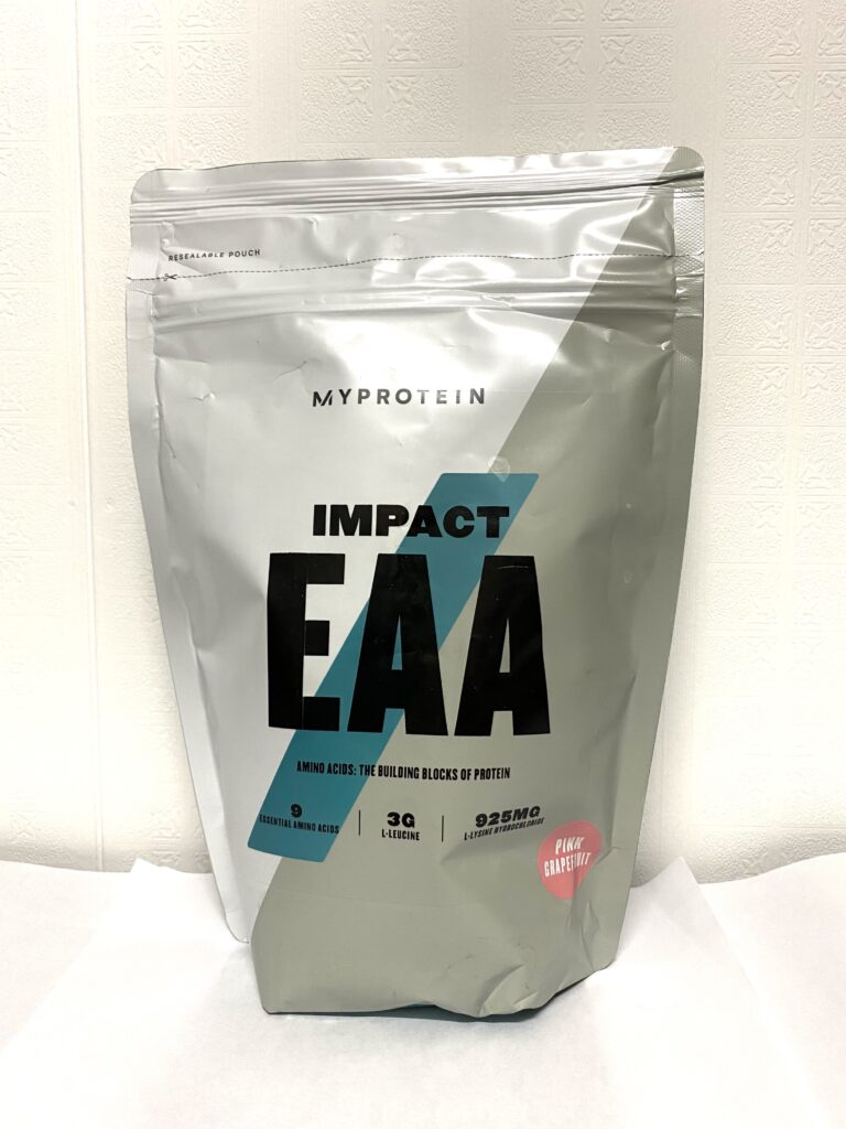マイプロテイン Impact EAA ピンクグレープフルーツ味のパッケージ